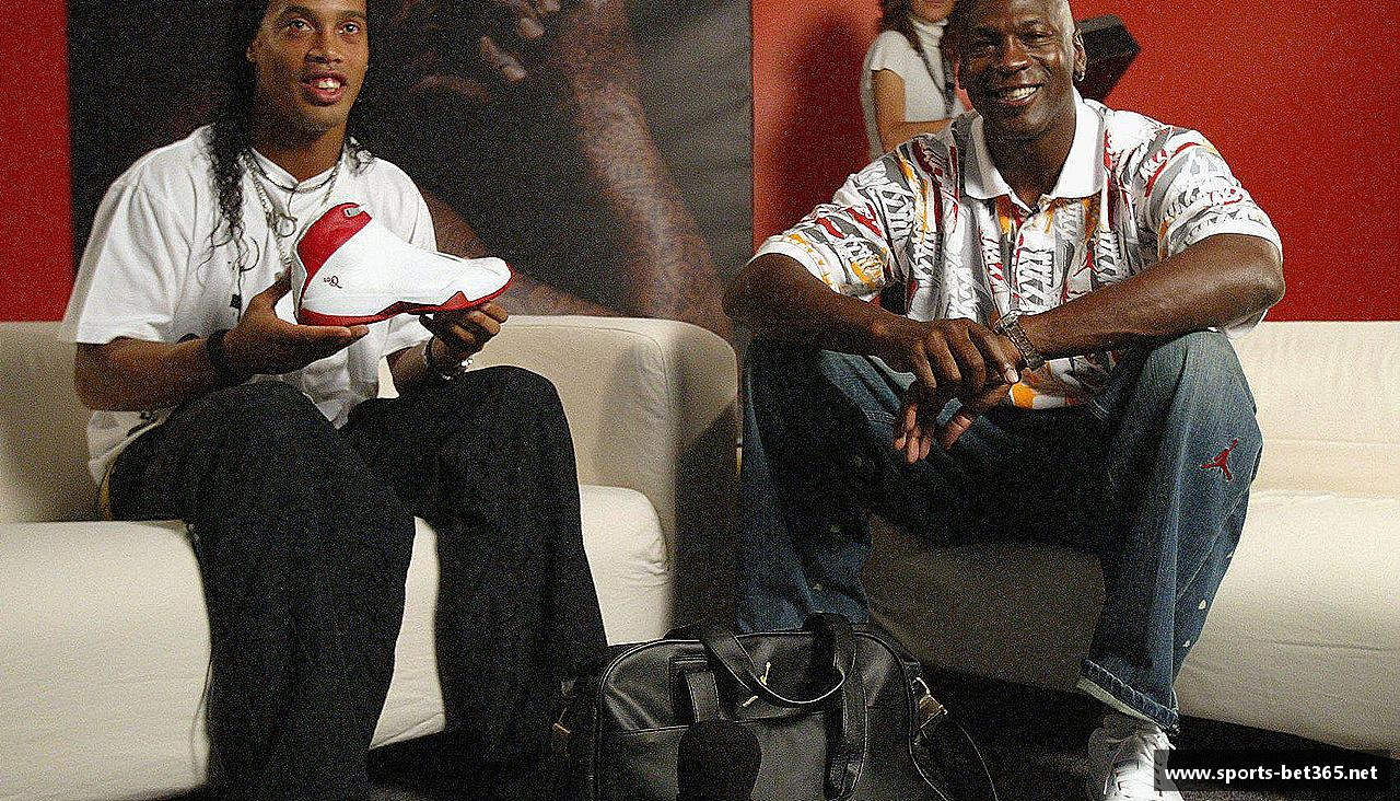 拼尽全力，一起创造传奇！